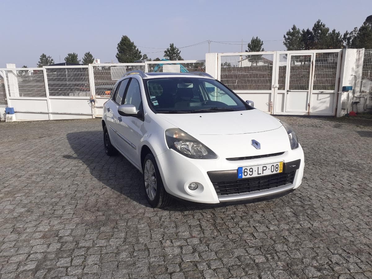 Renault Clio 1.5 DCI · Ano 2011 — image 1