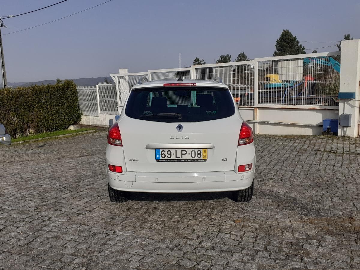 Renault Clio 1.5 DCI · Ano 2011 — image 5