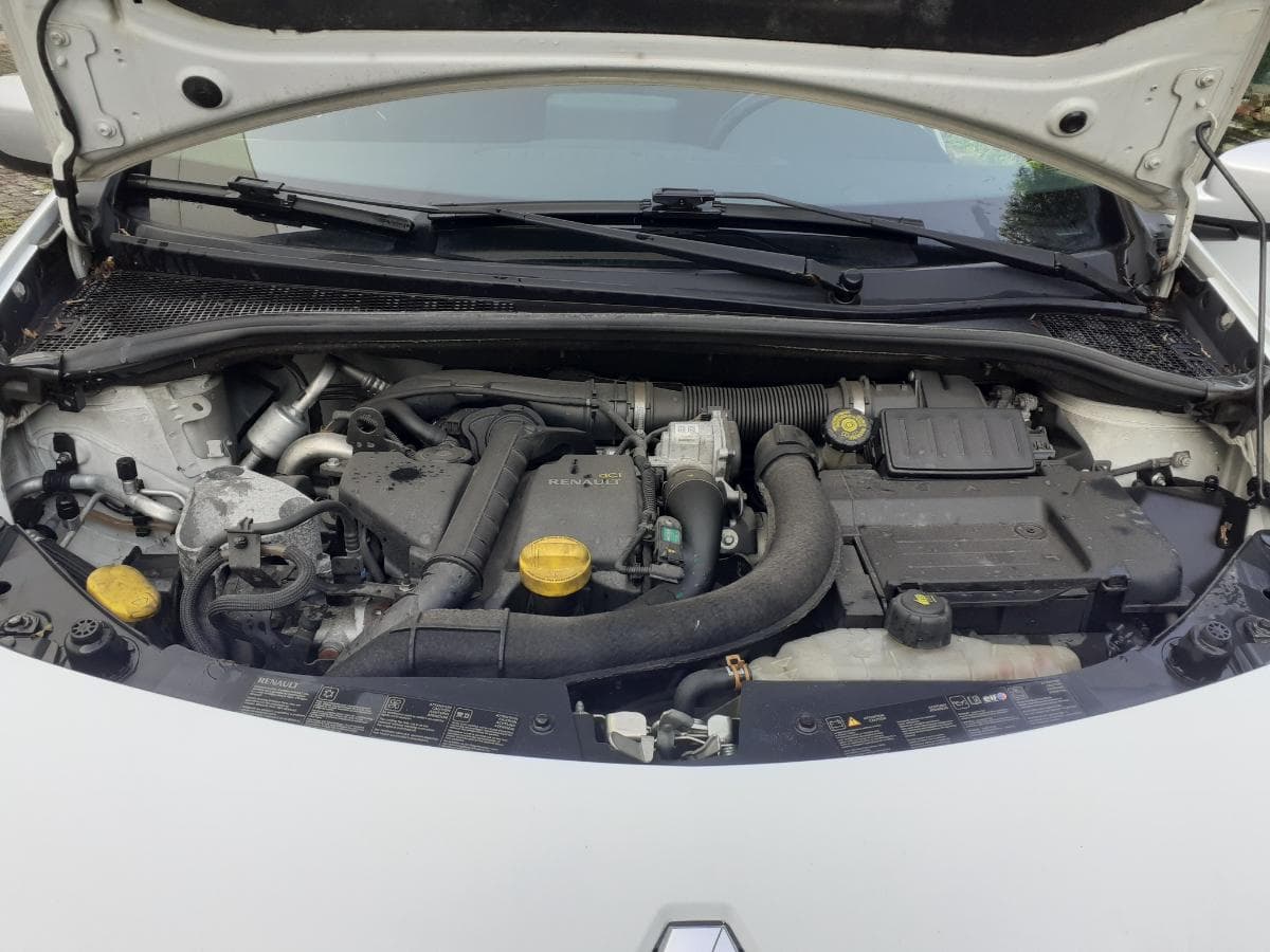 Renault Clio 1.5 DCI · Ano 2011 — image 9