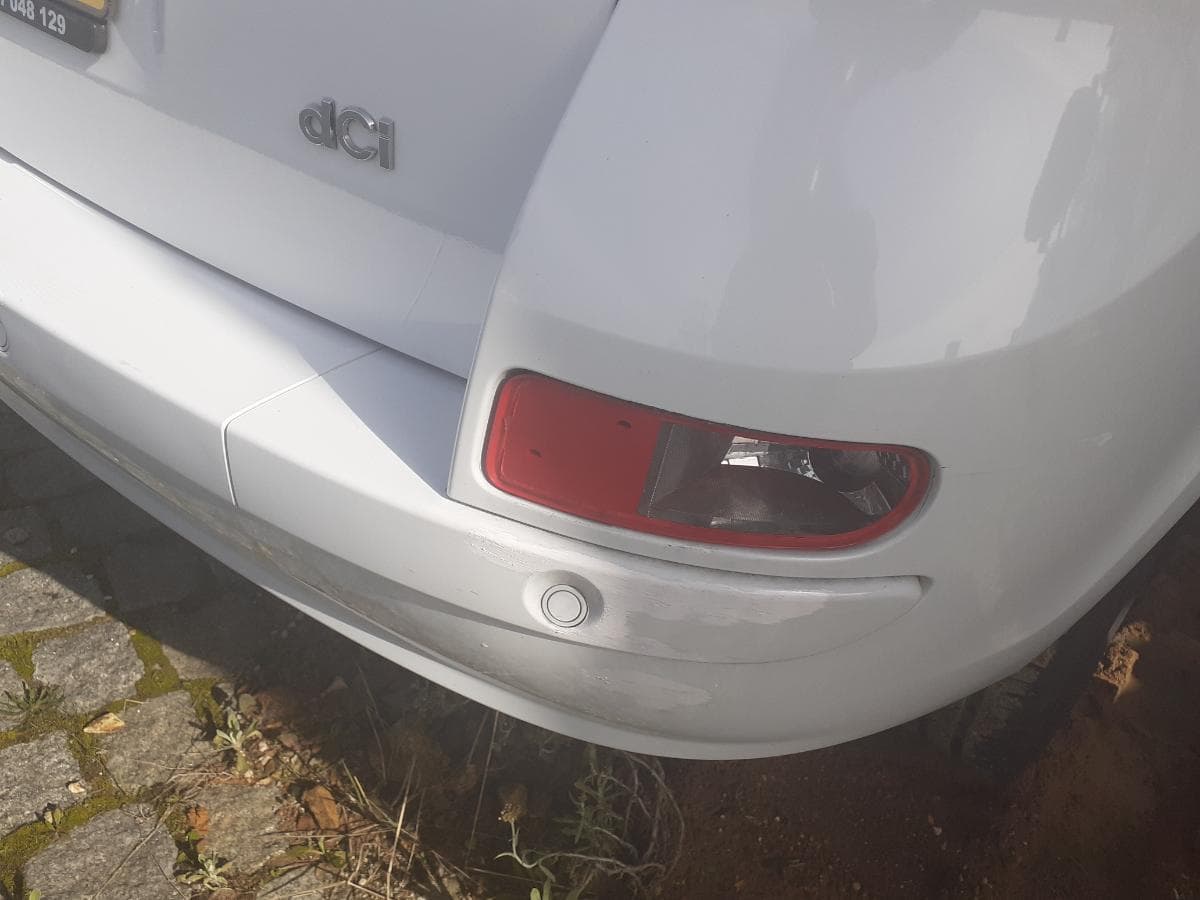 Renault Clio 1.5 DCI · Ano 2011 — image 15