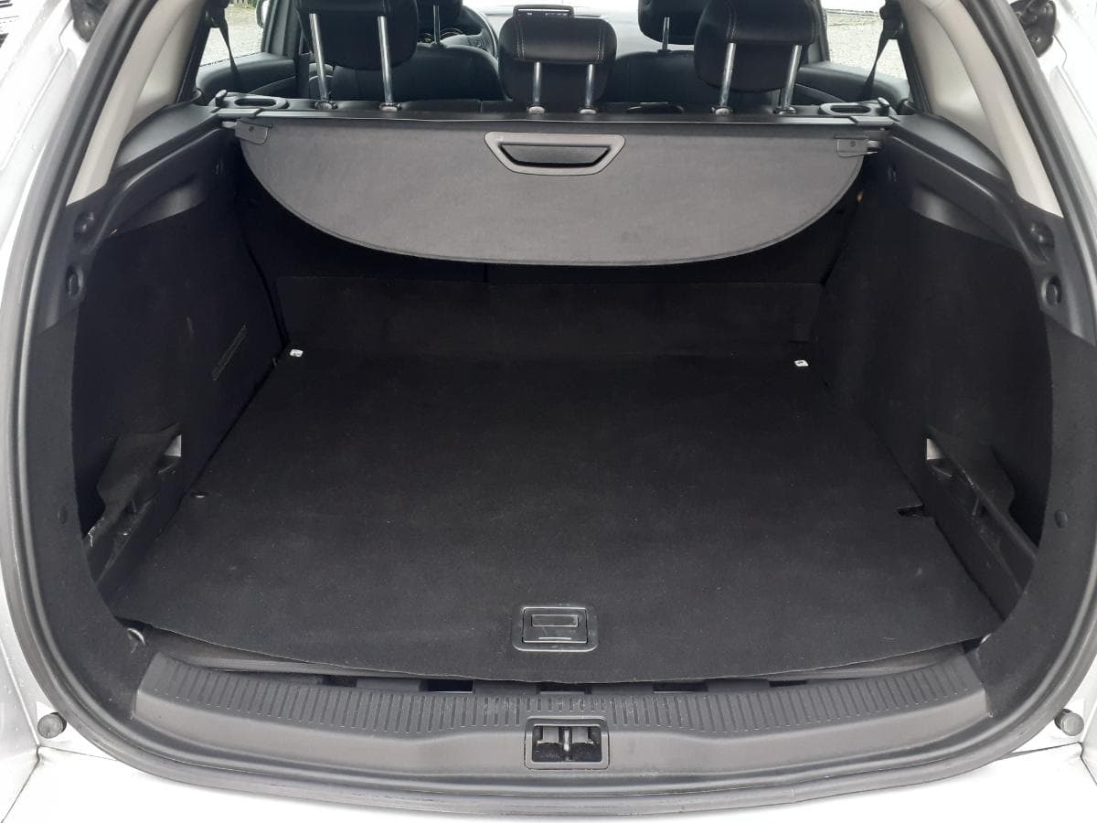 Renault Mégane 1.5 DCI · Ano 2016 — image 8