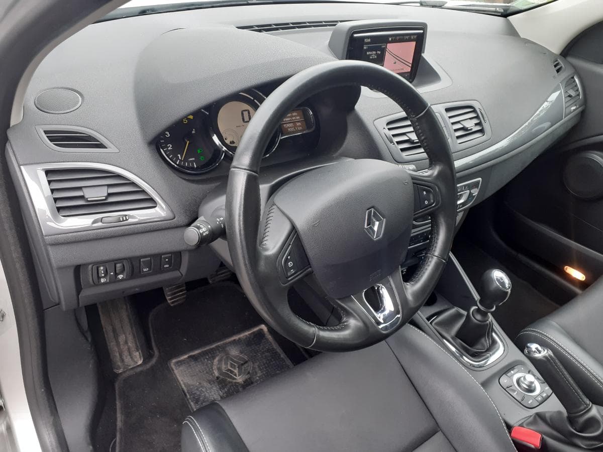 Renault Mégane 1.5 DCI · Ano 2016 — image 16