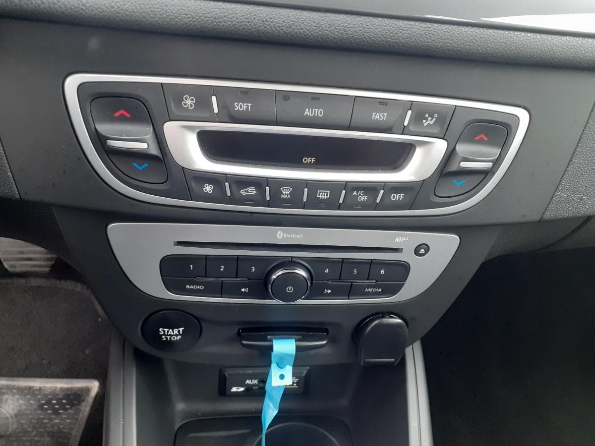 Renault Mégane 1.5 DCI · Ano 2016 — image 21