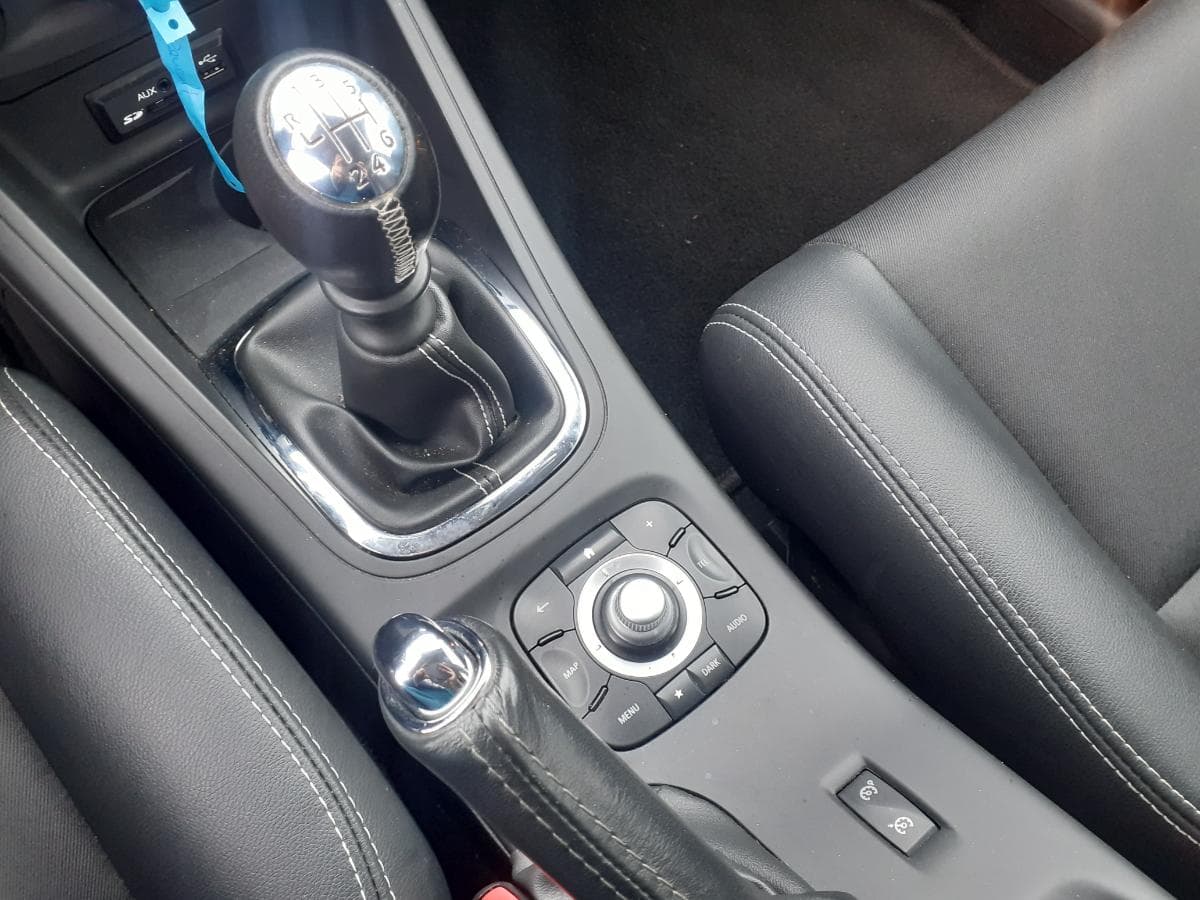 Renault Mégane 1.5 DCI · Ano 2016 — image 22