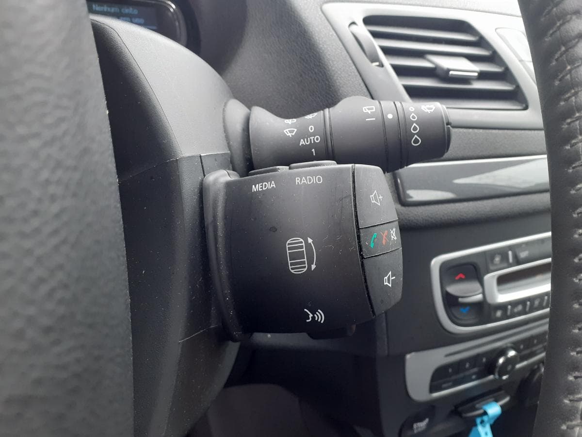 Renault Mégane 1.5 DCI · Ano 2016 — image 24
