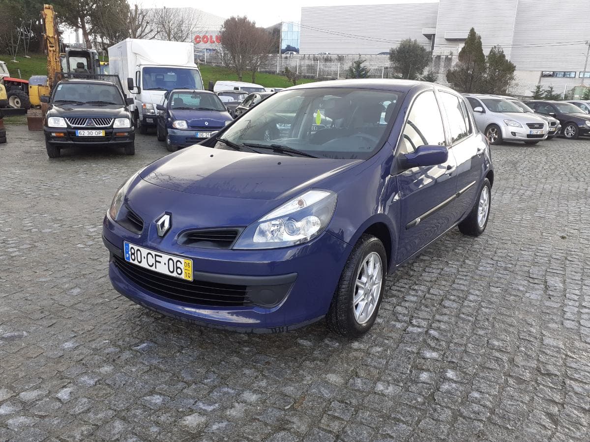 Renault Clio 1.5 DCI · Ano 2006 80-CF-06 — imagen 1