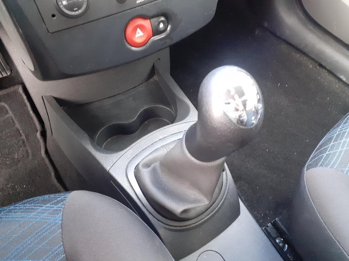 Renault Clio 1.5 DCI · Ano 2006 80-CF-06 — imagen 17