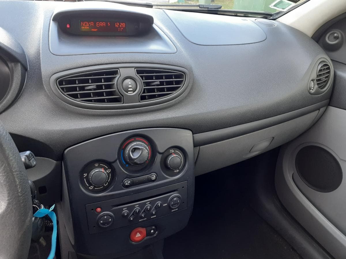 Renault Clio 1.5 DCI · Ano 2006 80-CF-06 — imagen 18