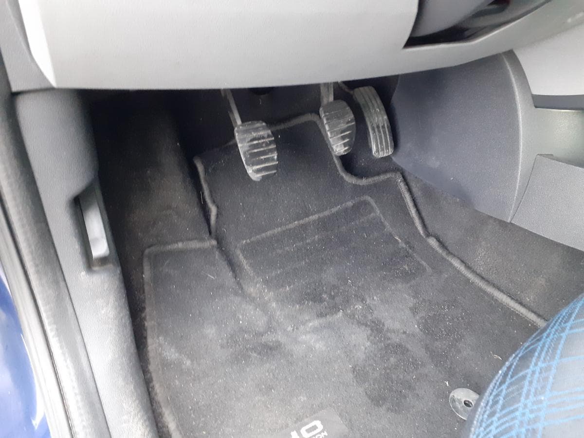 Renault Clio 1.5 DCI · Ano 2006 80-CF-06 — imagen 16
