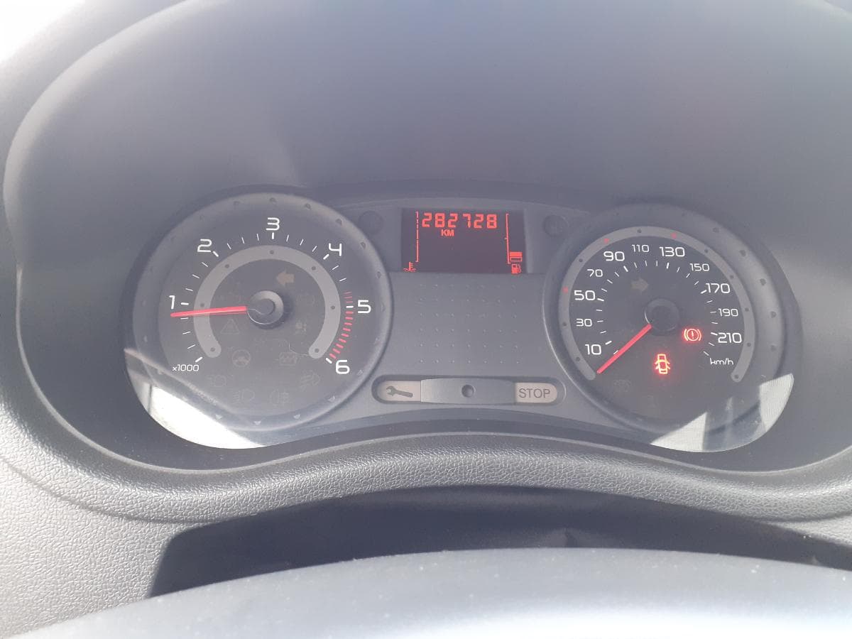 Renault Clio 1.5 DCI · Ano 2006 80-CF-06 — imagen 21