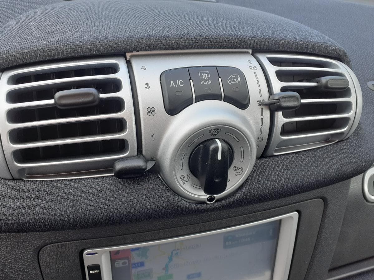 Smart Fortwo Coupé 1.0 · Ano 2014 18-OP-44 — imagen 14