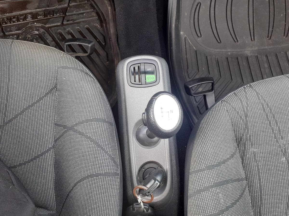 Smart Fortwo Coupé 1.0 · Ano 2014 18-OP-44 — imagen 16