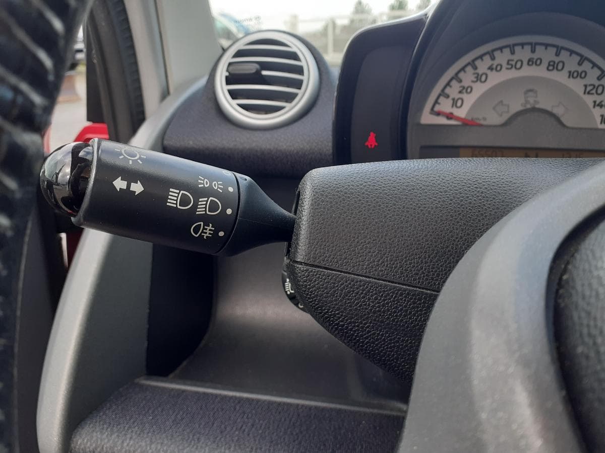 Smart Fortwo Coupé 1.0 · Ano 2014 18-OP-44 — imagen 20