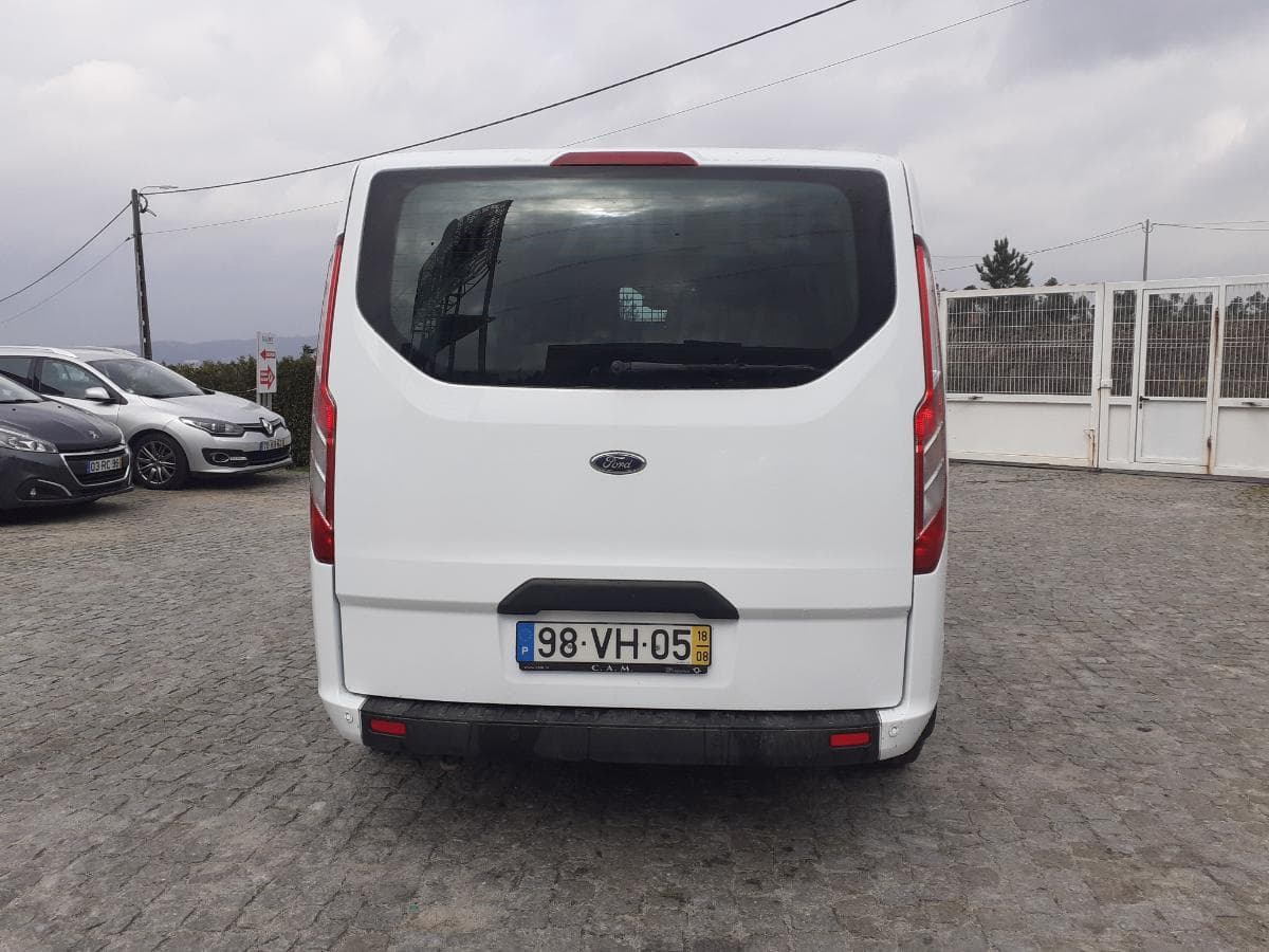 Ford Transit Custom · Ano 2018 — image 5