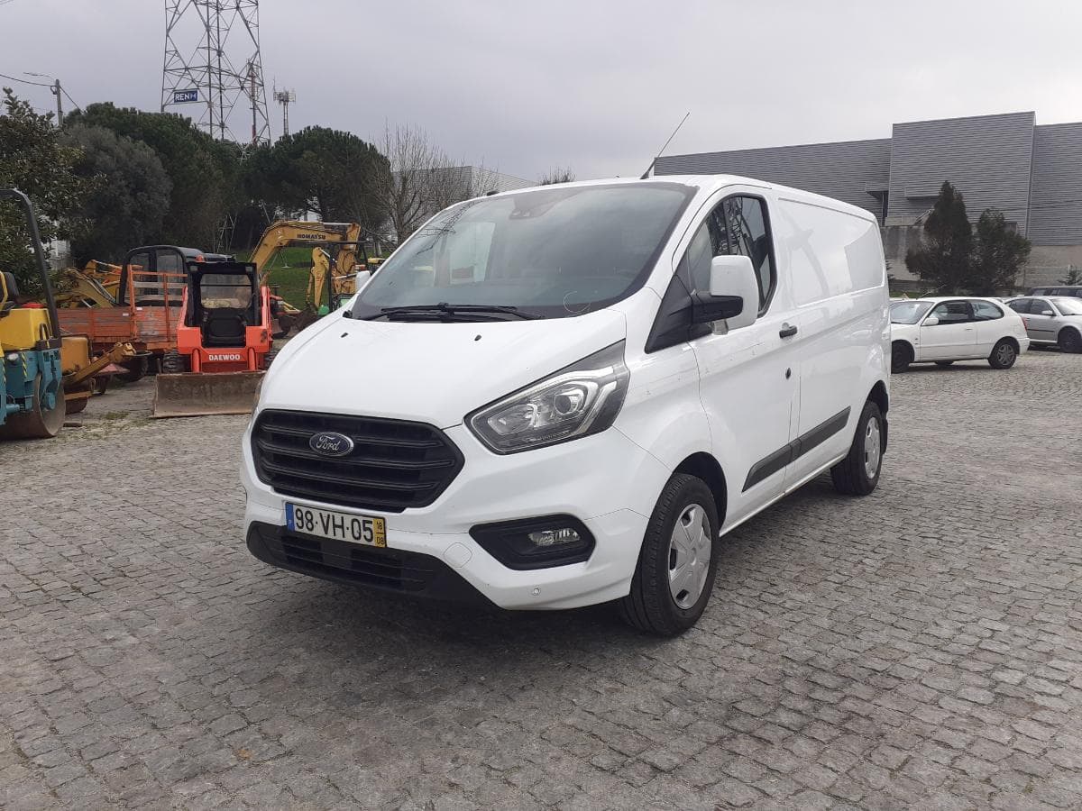 Ford Transit Custom · Ano 2018 — image 3