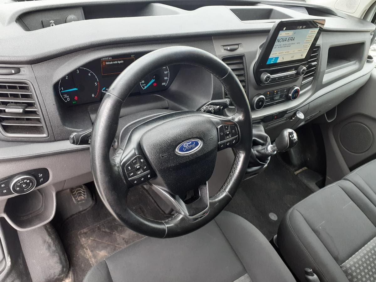 Ford Transit Custom · Ano 2018 — image 16