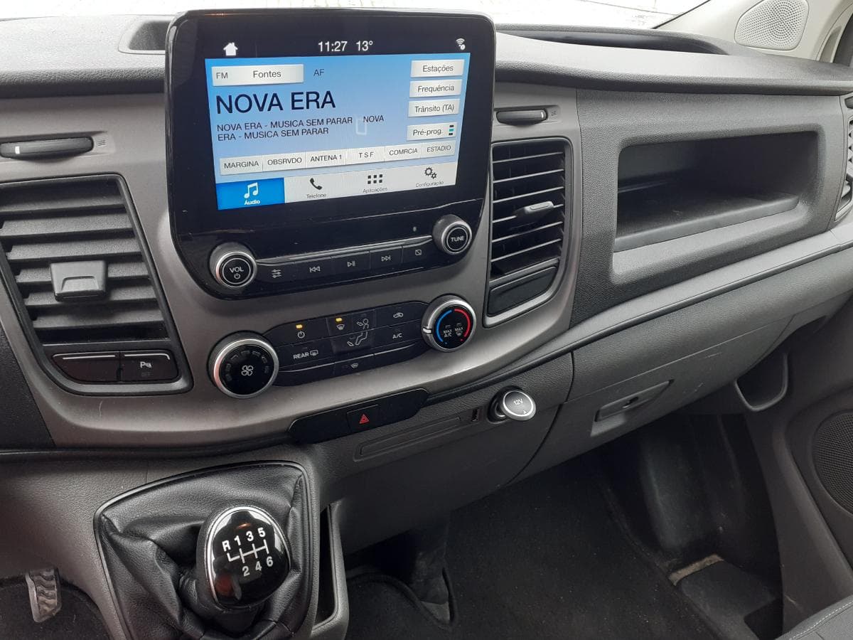 Ford Transit Custom · Ano 2018 — image 21