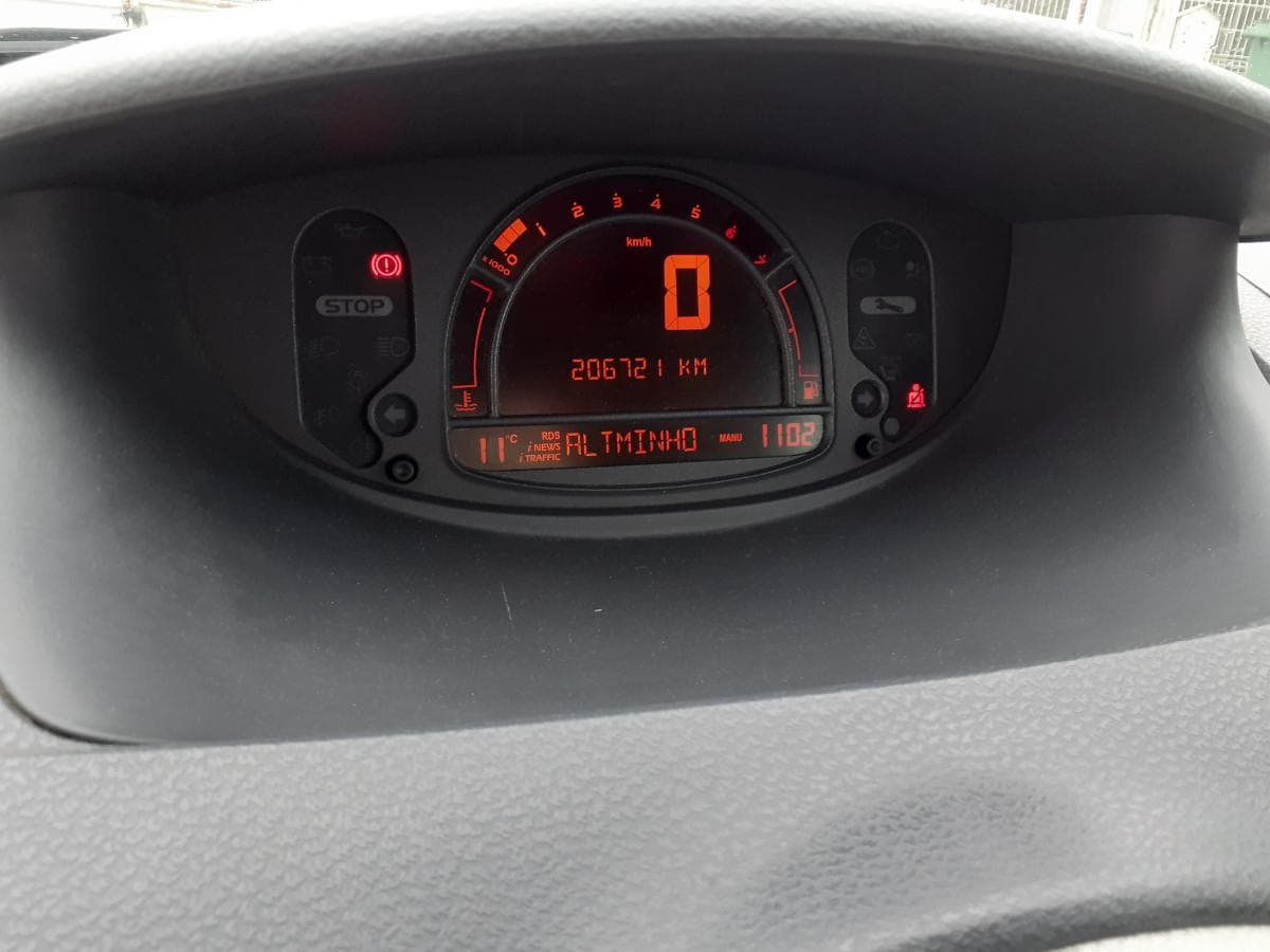 Renault Modus 1.2 · Ano 2005 — imagen 13