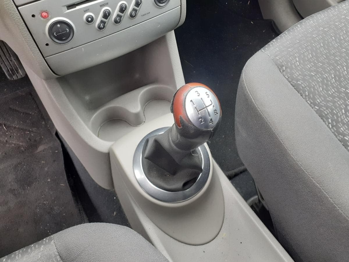 Renault Modus 1.2 · Ano 2005 — imagen 15