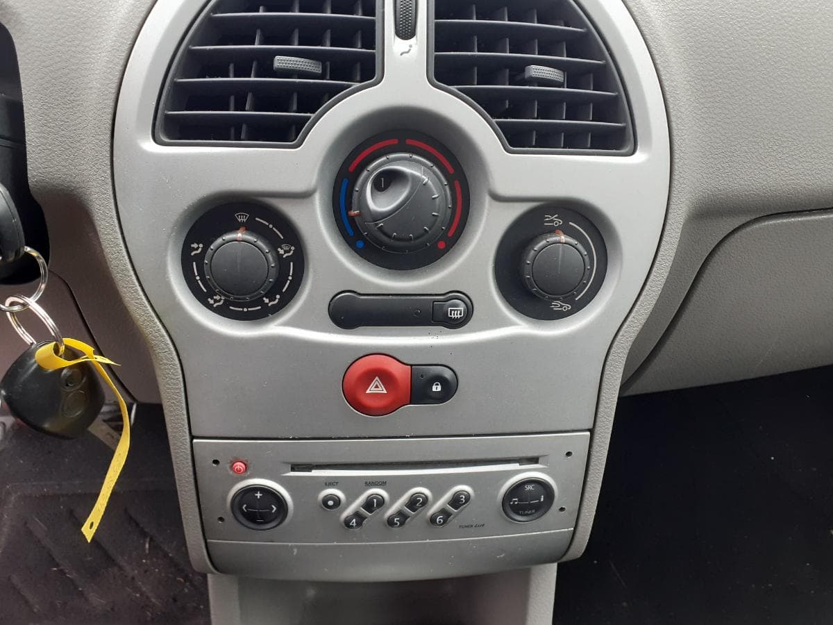 Renault Modus 1.2 · Ano 2005 — imagen 16