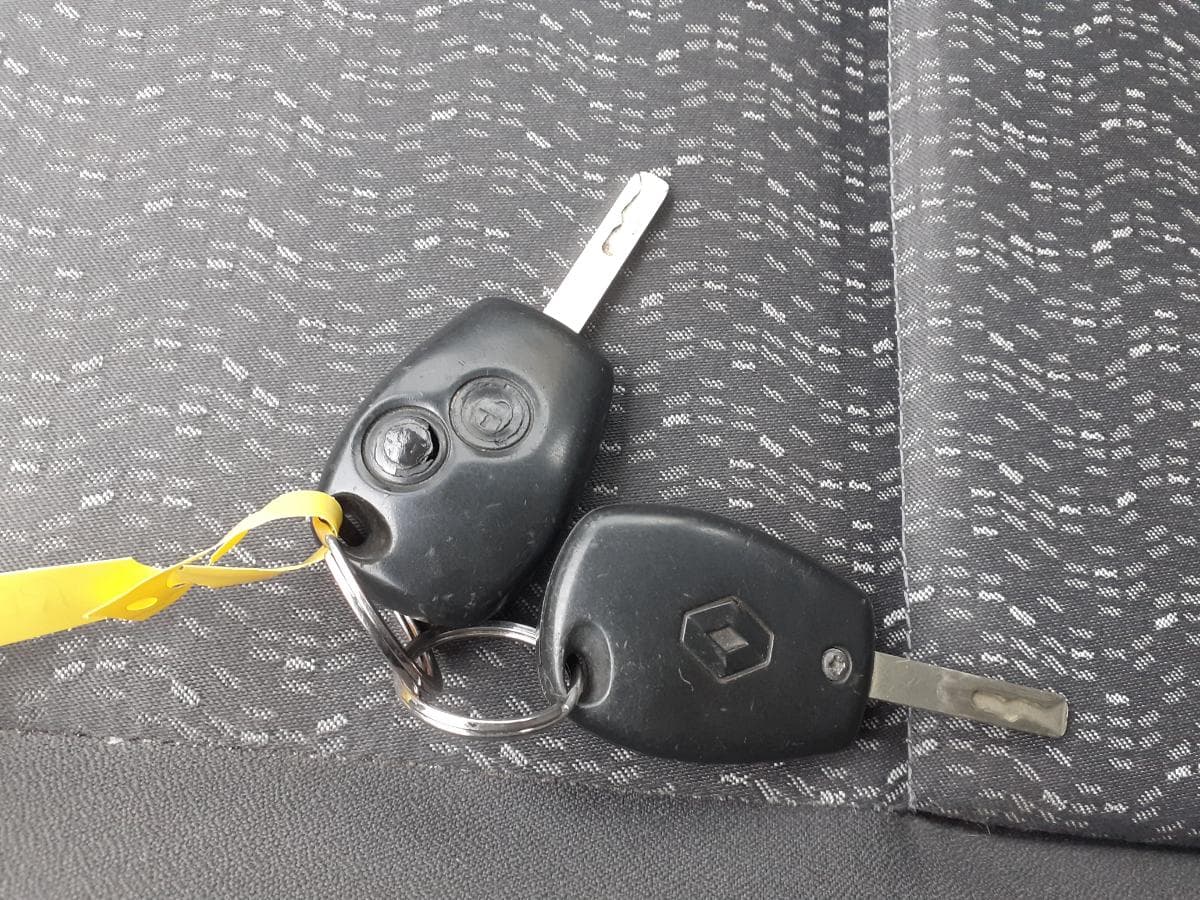 Renault Modus 1.2 · Ano 2005 — imagen 23