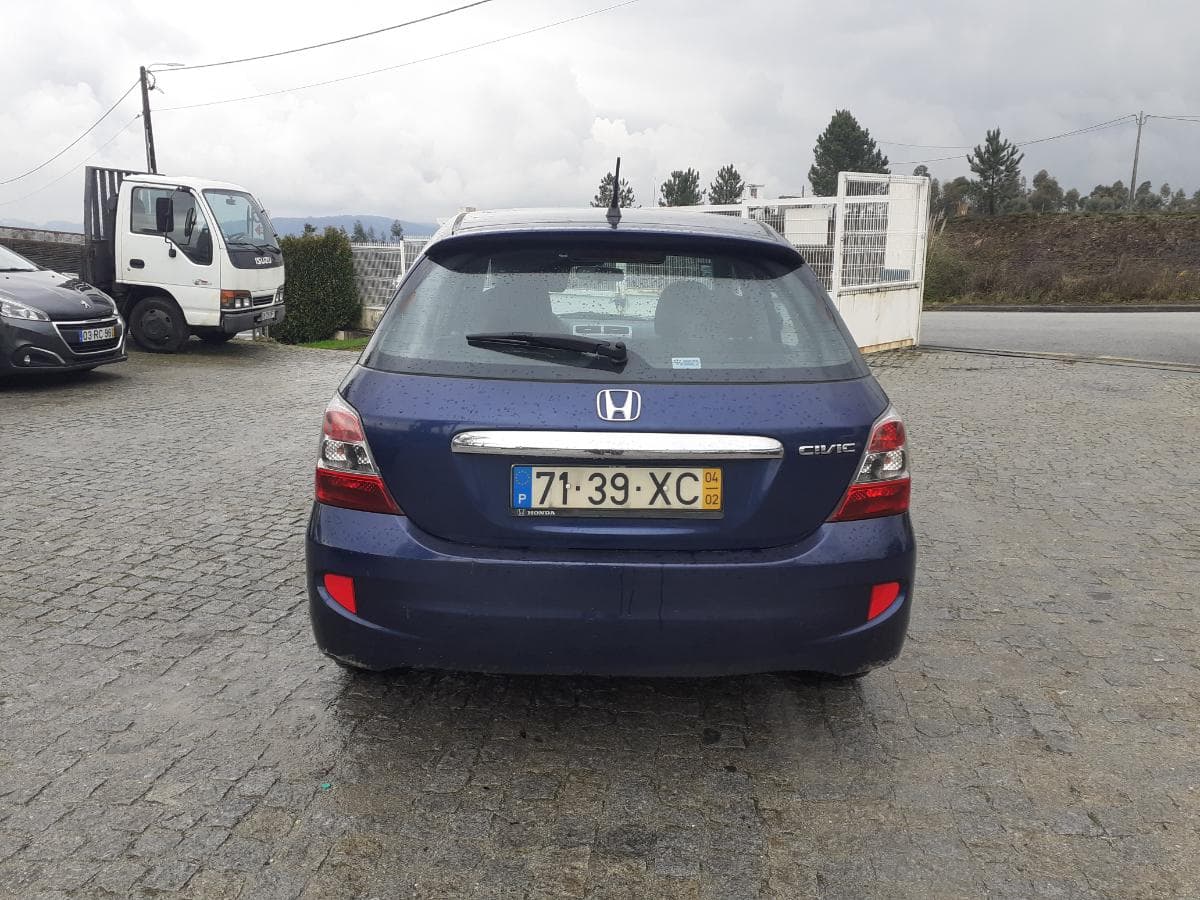 Honda Civic 1.4 IS · Ano 2004 — imagen 5