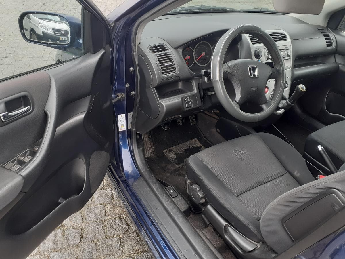 Honda Civic 1.4 IS · Ano 2004 — imagen 11