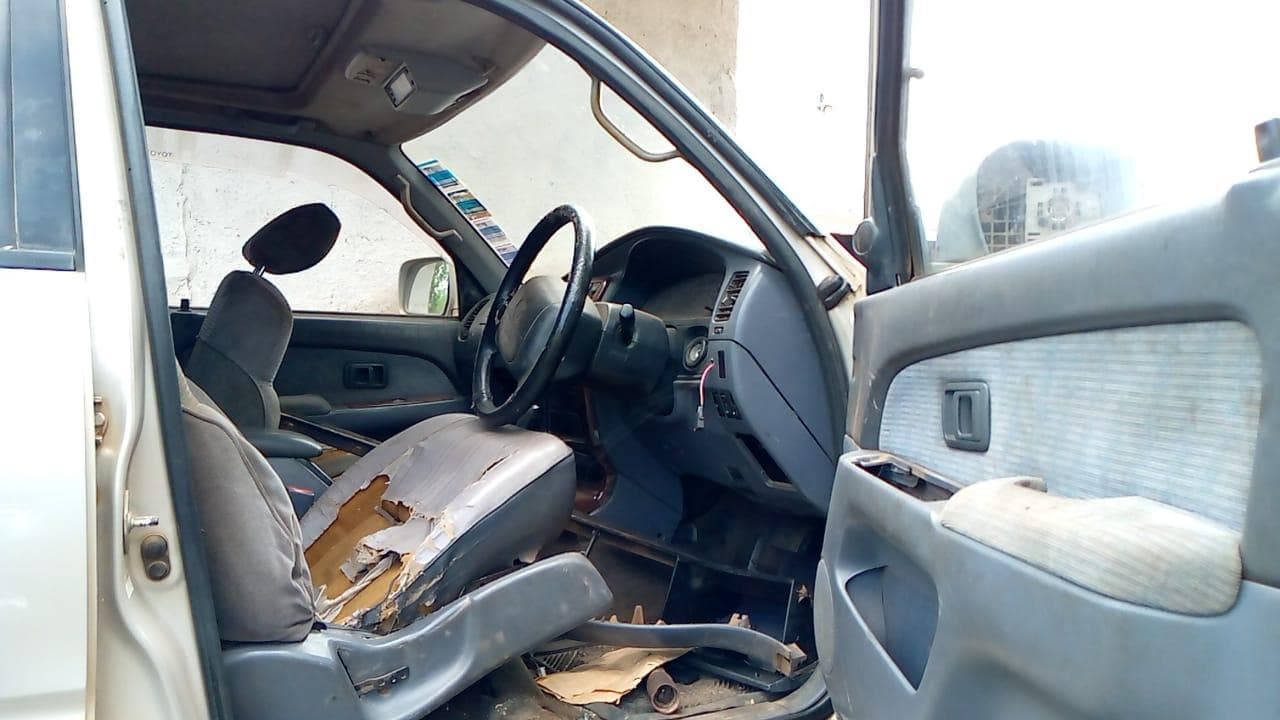 Toyota Surf · — image 8