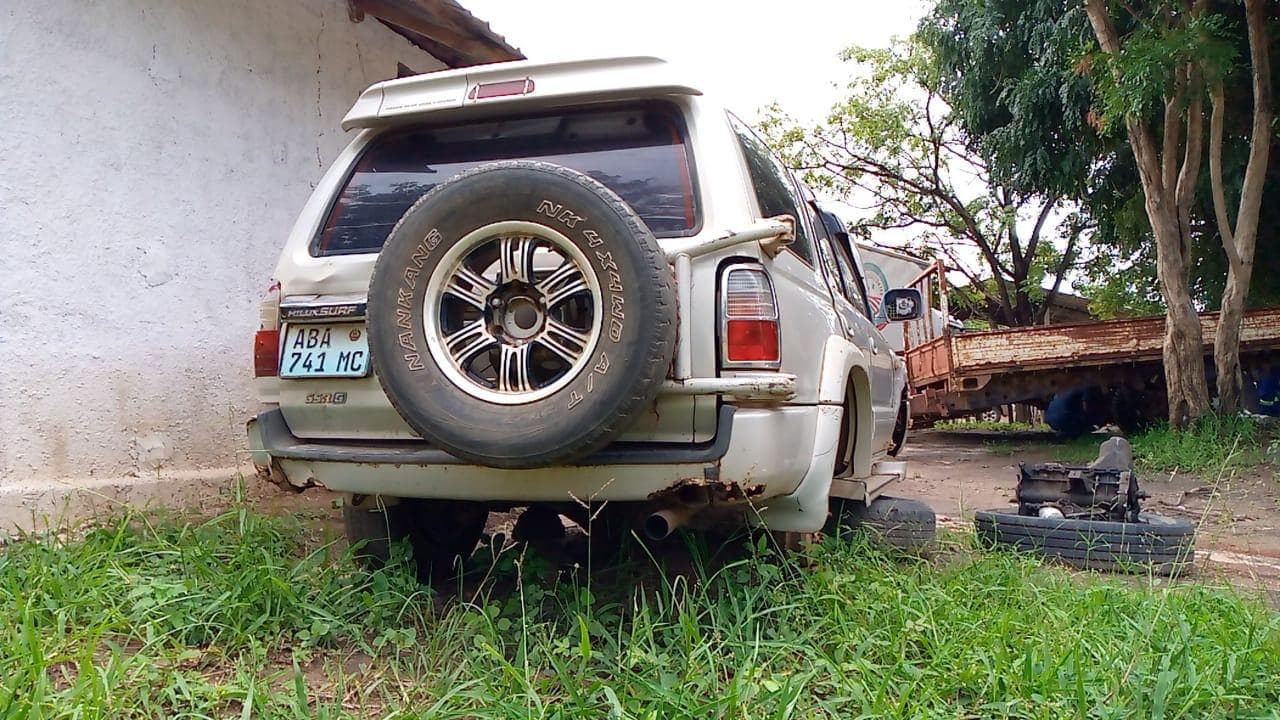 Toyota Surf · — image 19
