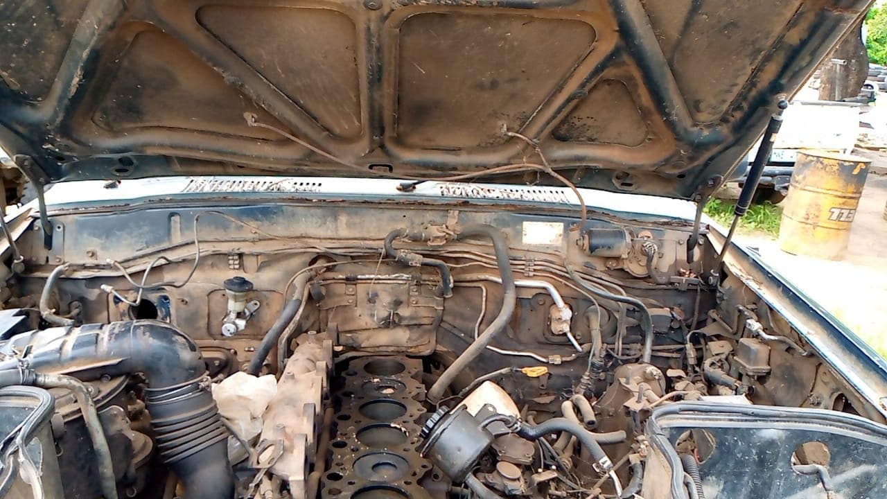 Toyota Land Cruiser VX · — image 4