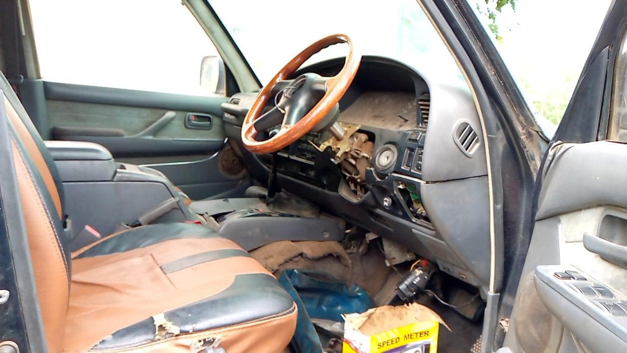 Toyota Land Cruiser VX · — image 12