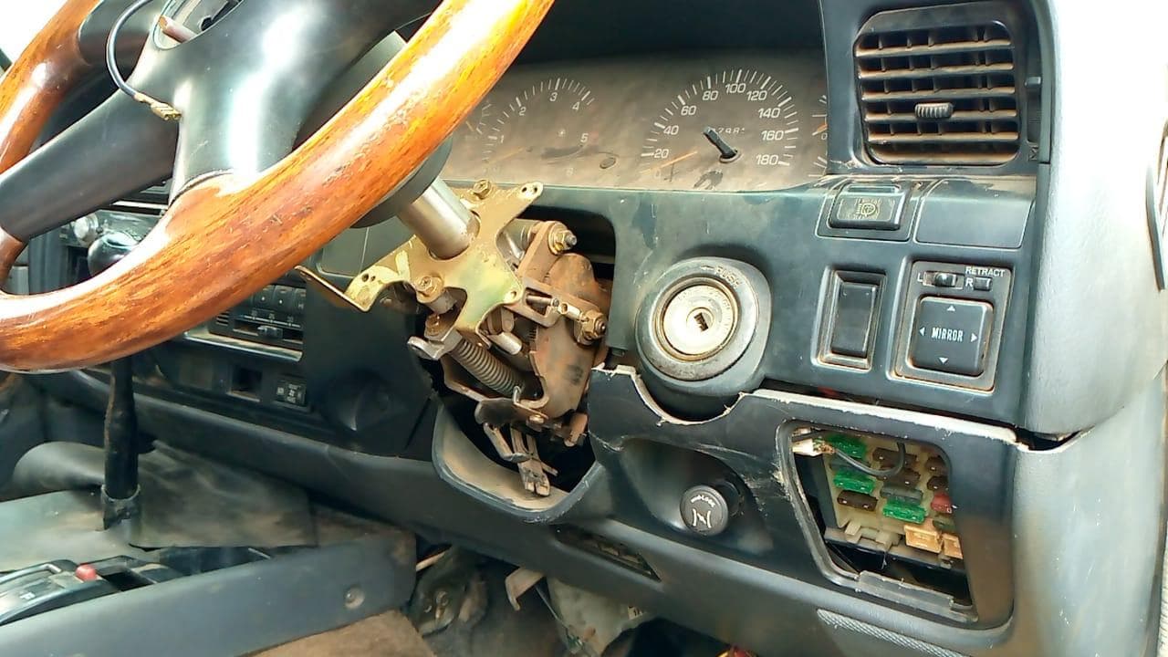 Toyota Land Cruiser VX · — image 13