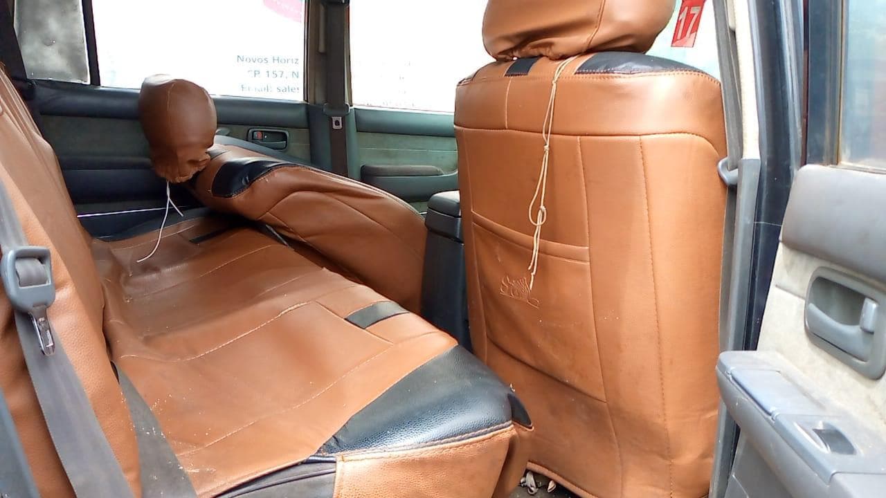 Toyota Land Cruiser VX · — image 14