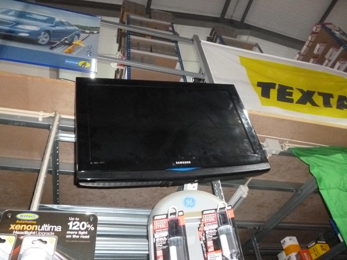 Equipamento  Automóvel + Estantes + Porta paletes + Stacker + Equipamento de Escritório + Diversos — image 13