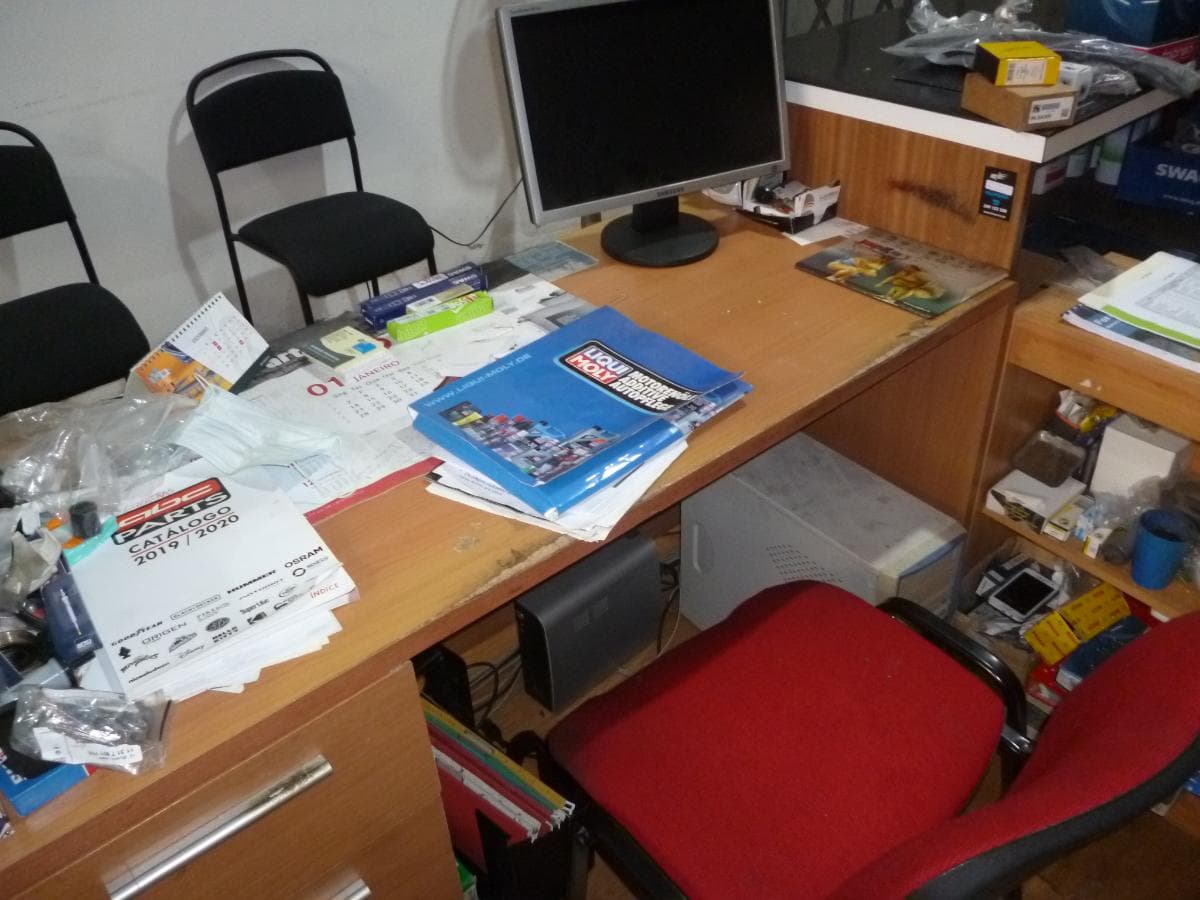 Equipamento  Automóvel + Estantes + Porta paletes + Stacker + Equipamento de Escritório + Diversos — image 22