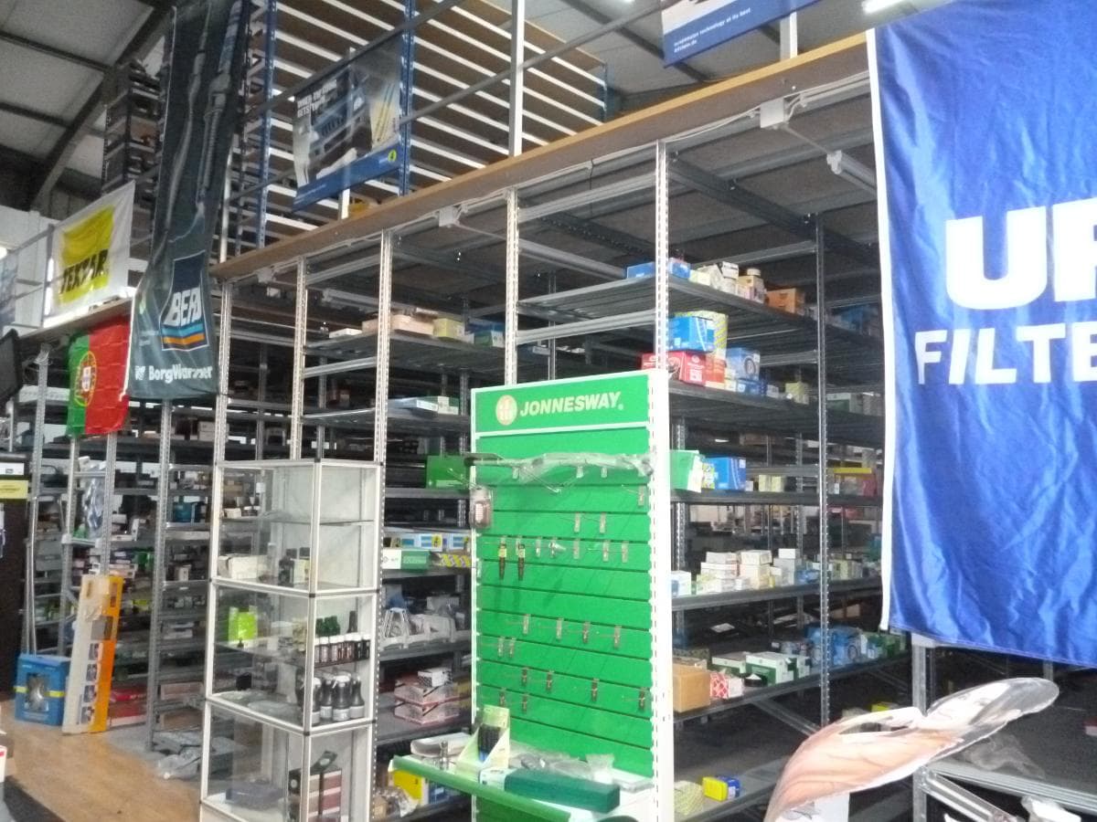 Equipamento  Automóvel + Estantes + Porta paletes + Stacker + Equipamento de Escritório + Diversos — image 5