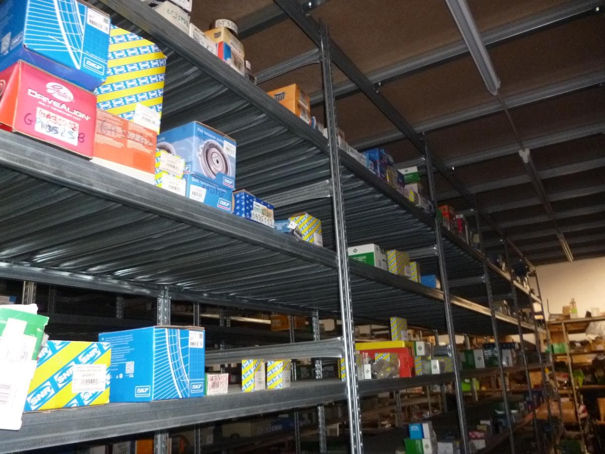 Equipamento  Automóvel + Estantes + Porta paletes + Stacker + Equipamento de Escritório + Diversos — image 36