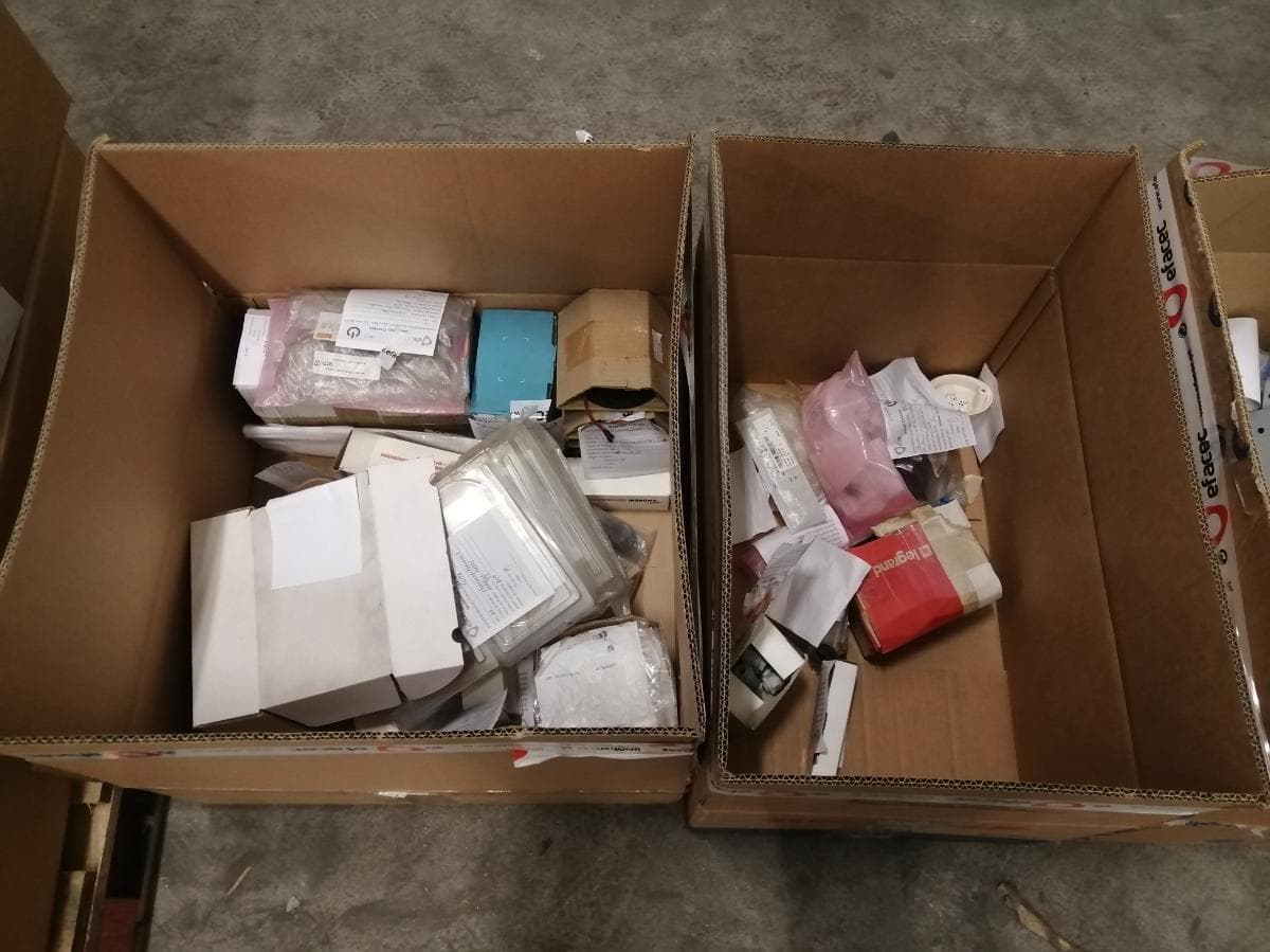 Equipamentos Elétricos, Eletrónicos e de Telecomunicações — image 38