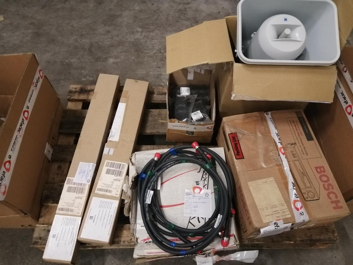 Equipamentos Elétricos, Eletrónicos e de Telecomunicações — image 45