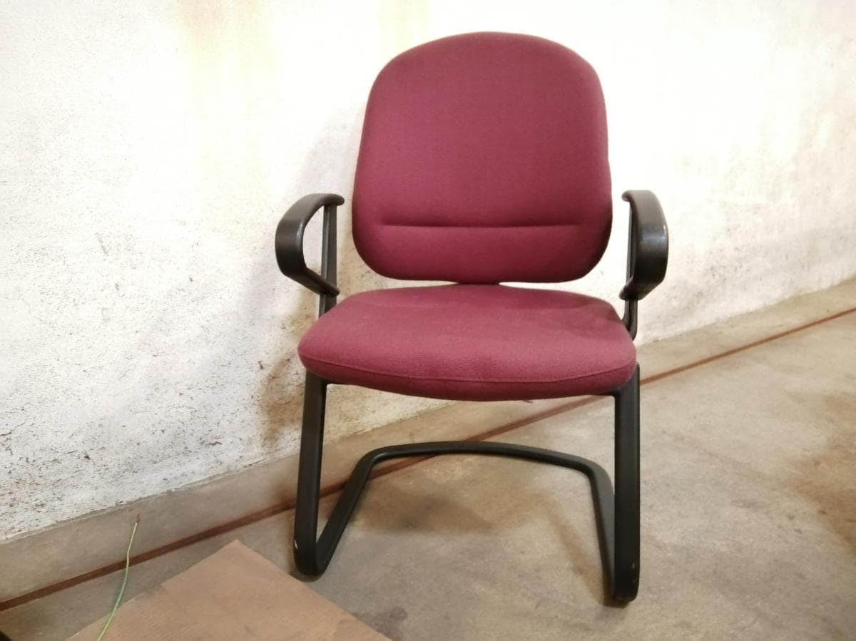 Cadeiras · Mobiliário de escritório — image 1
