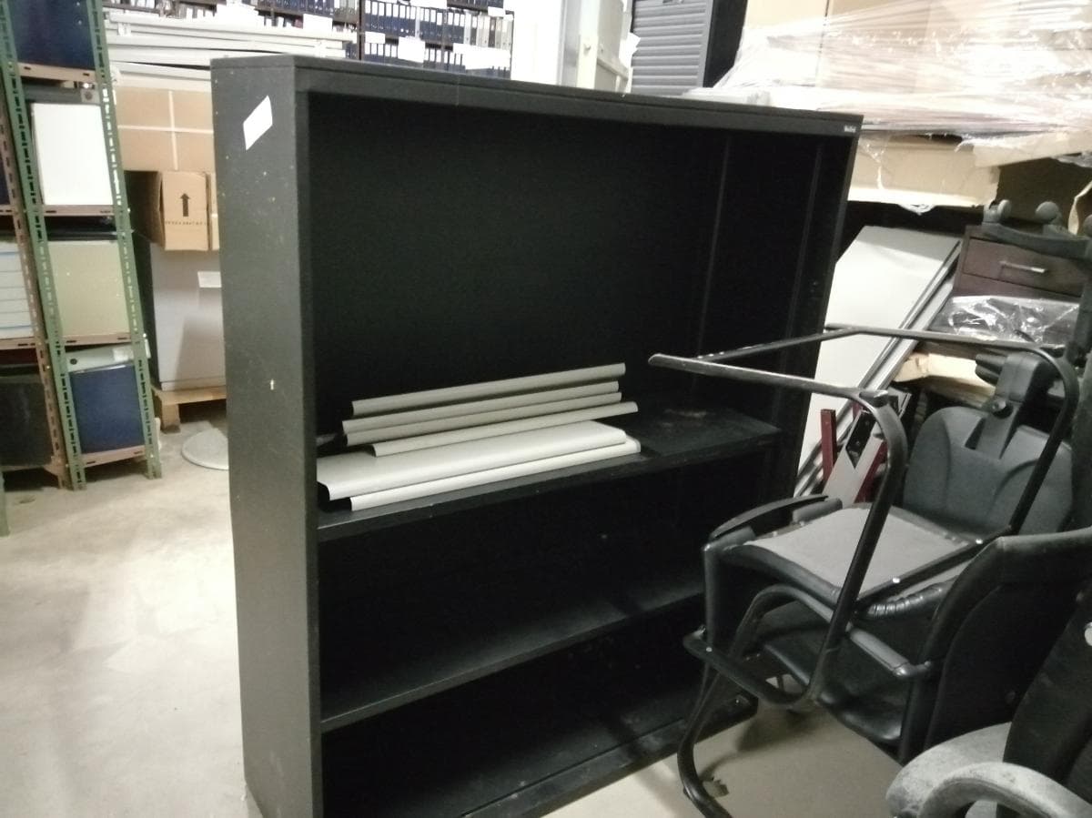 Cadeiras · Mobiliário de escritório — image 15