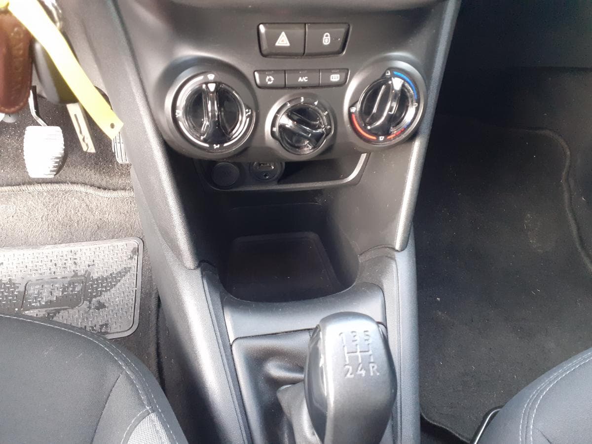 Peugeot 208 1.2 · Ano 2014 — imagem 20