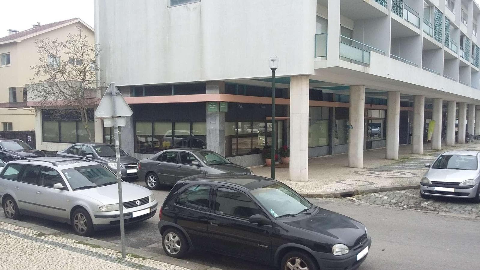 1/2 Loja · Porto — image 3