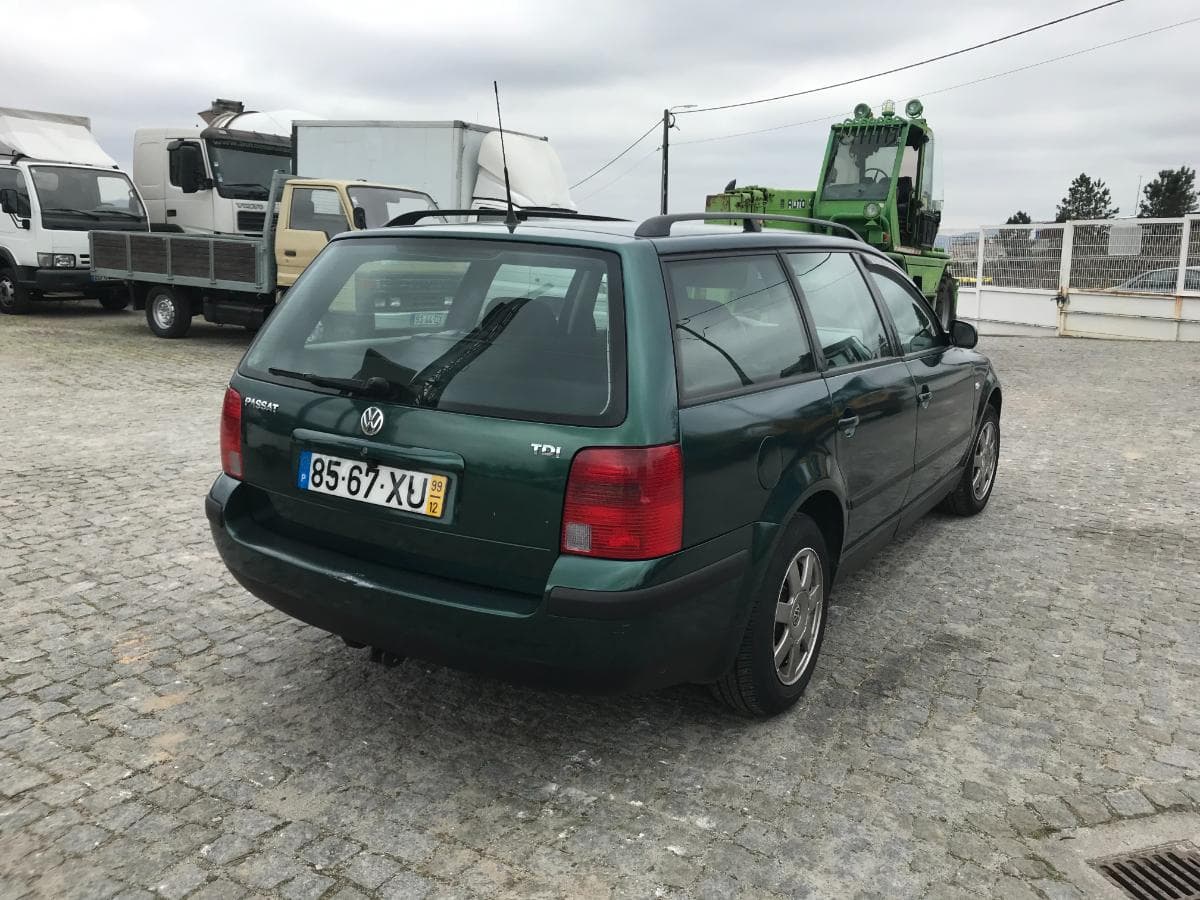 Volkswagen Passat 1.9 TDI · Ano 1999 — imagen 4