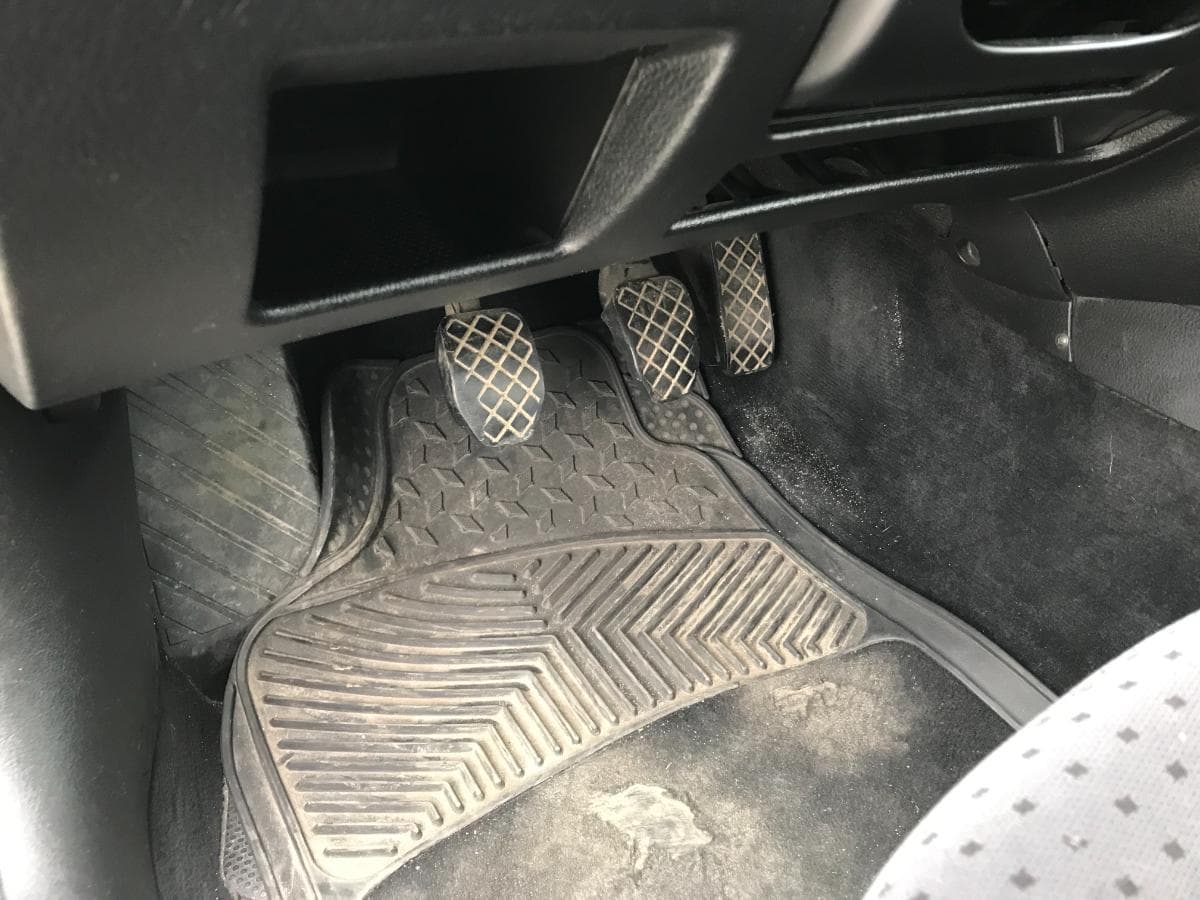 Volkswagen Passat 1.9 TDI · Ano 1999 — imagen 18