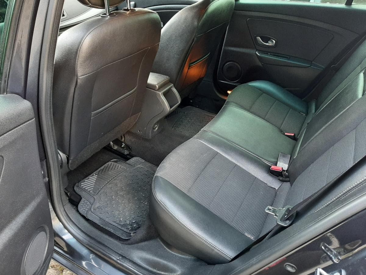 Renault Mégane 1.5 DCI · Ano 2010 — imagem 16