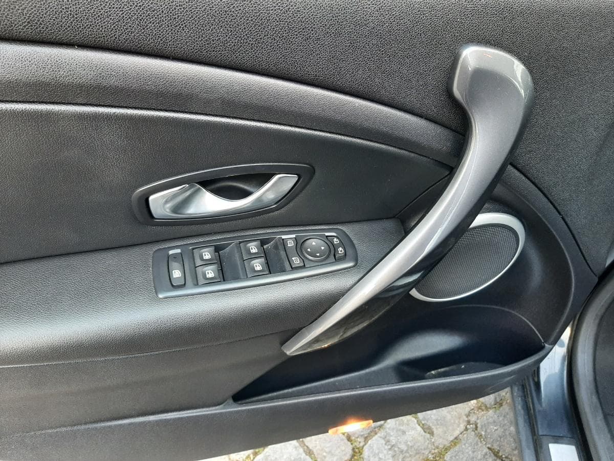 Renault Mégane 1.5 DCI · Ano 2010 — imagem 18