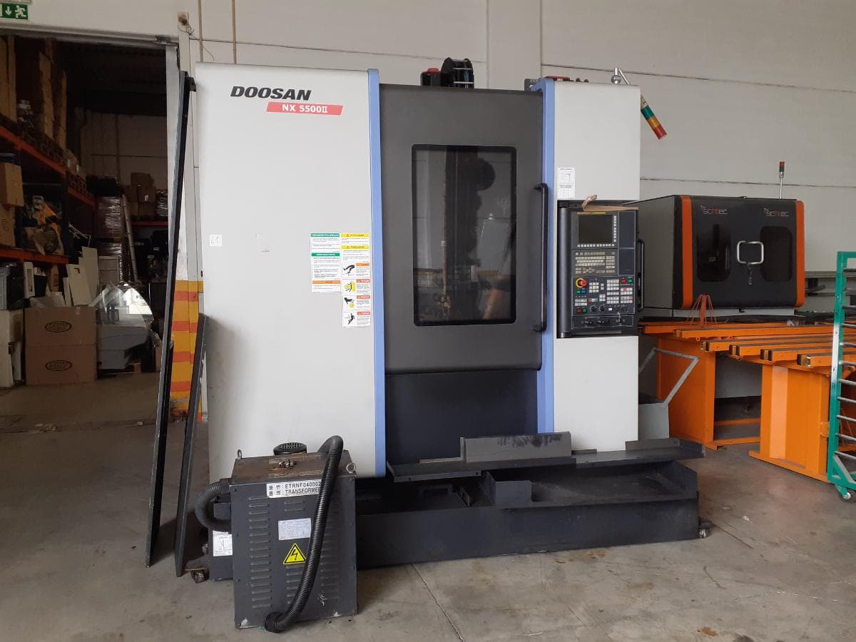 Centro Maquinação Doosan NX 5500 · Ano 2013 — imagem 1