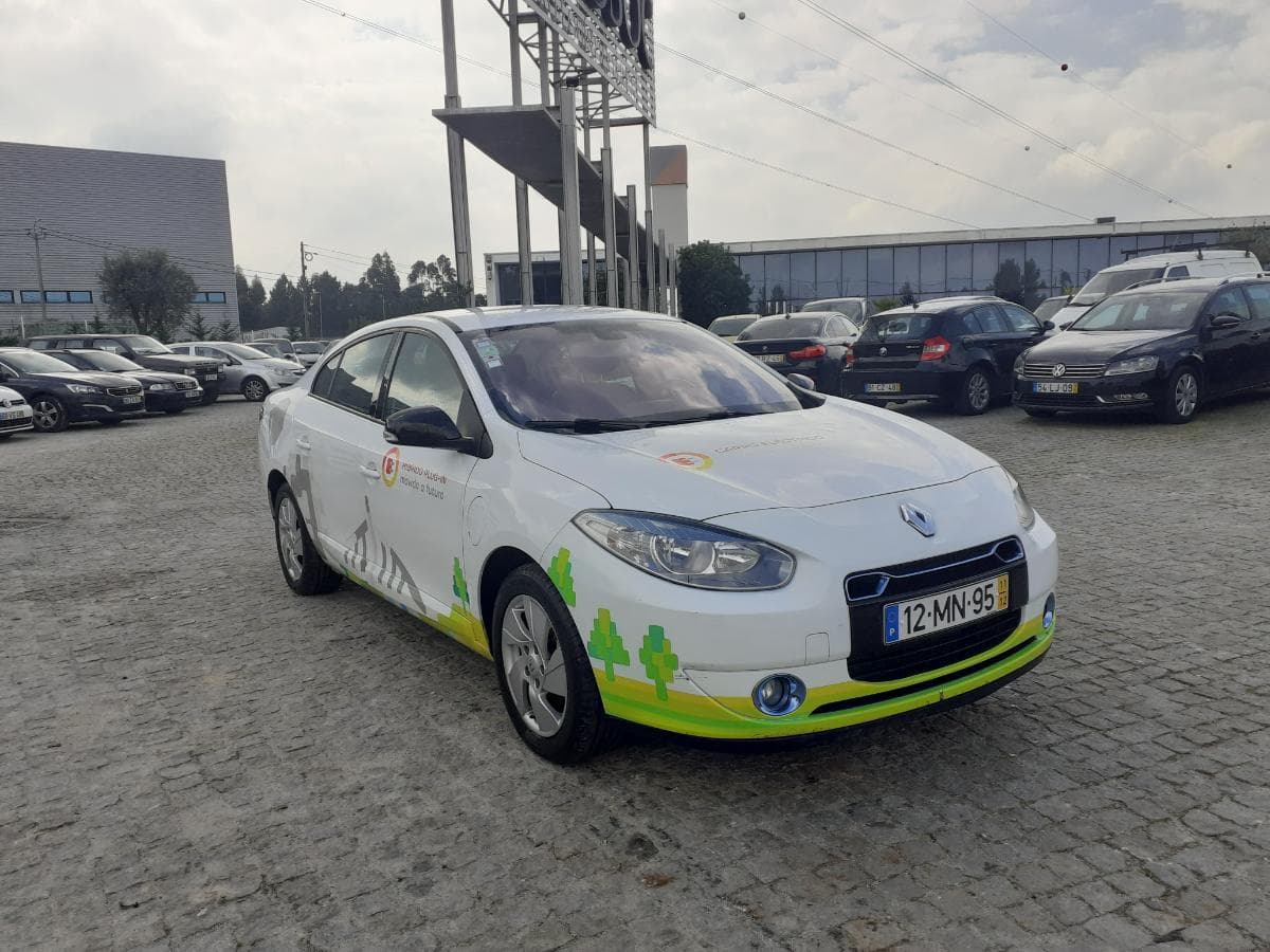 Renault Fluence Z.E. · Elétrico · Ano 2011 — imagen 3