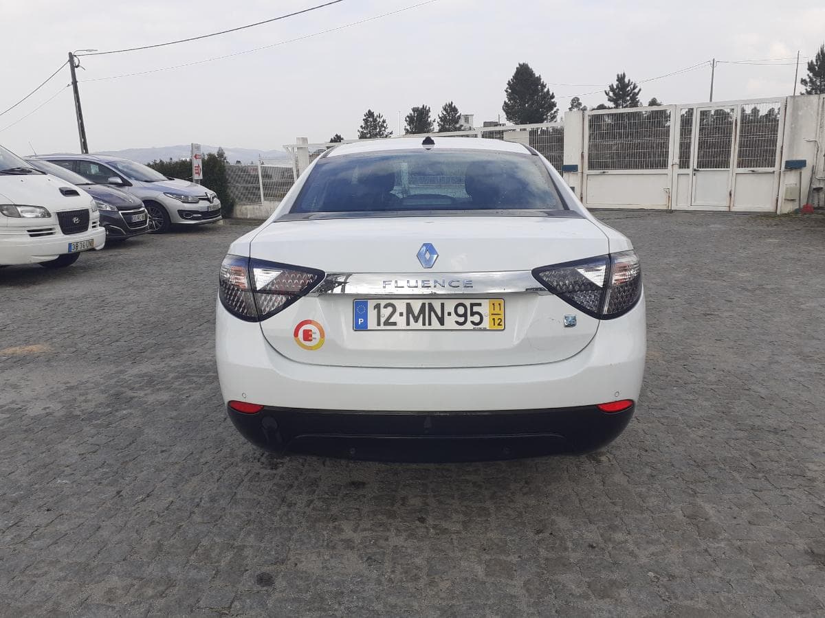 Renault Fluence Z.E. · Elétrico · Ano 2011 — imagen 5